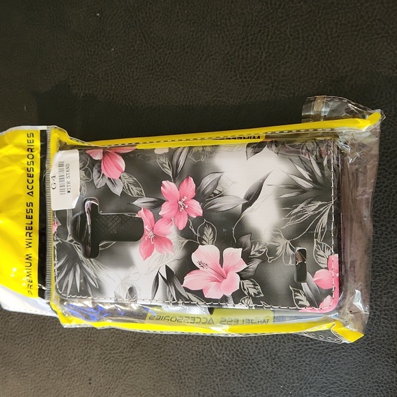 Phone case - Picture 2 of 2